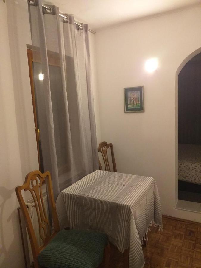 סרמסקי קרלובצ'י Zeravica Rooms B&B מראה חיצוני תמונה