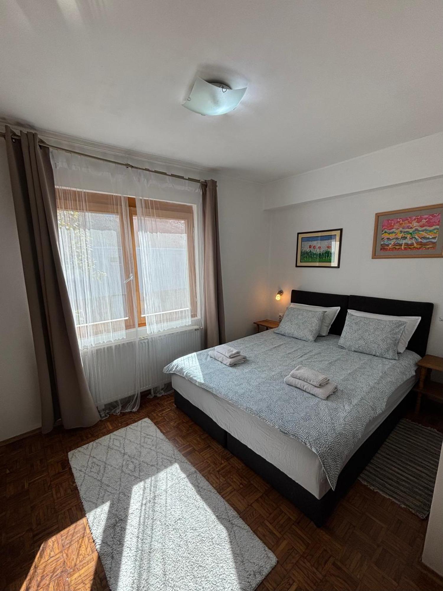 סרמסקי קרלובצ'י Zeravica Rooms B&B מראה חיצוני תמונה